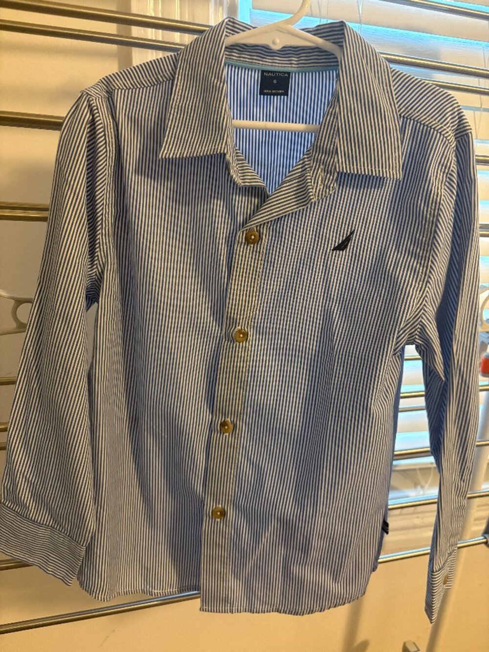 Boys dress shirt blue stripe size 6